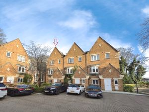 Front External- click for photo gallery